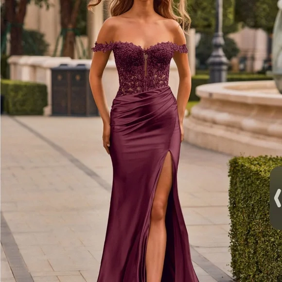 open lace back dress Sherri Hill 55407